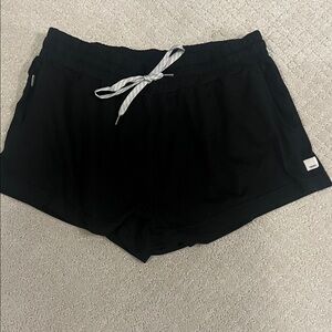 Vuori Lounge Shorts Womens Medium Black Buttery Soft Drawstring Athleisure